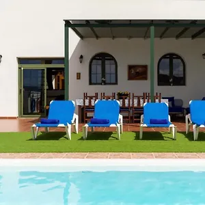 Pico Partido Heated Pool Villa Tinguaton