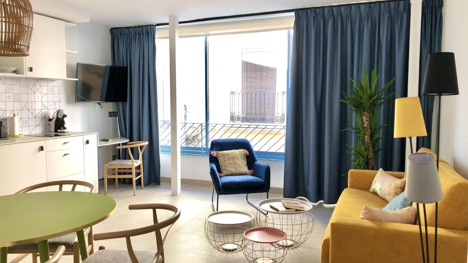 Patiodeluz - Stylish Apartments In Parraga 13 location